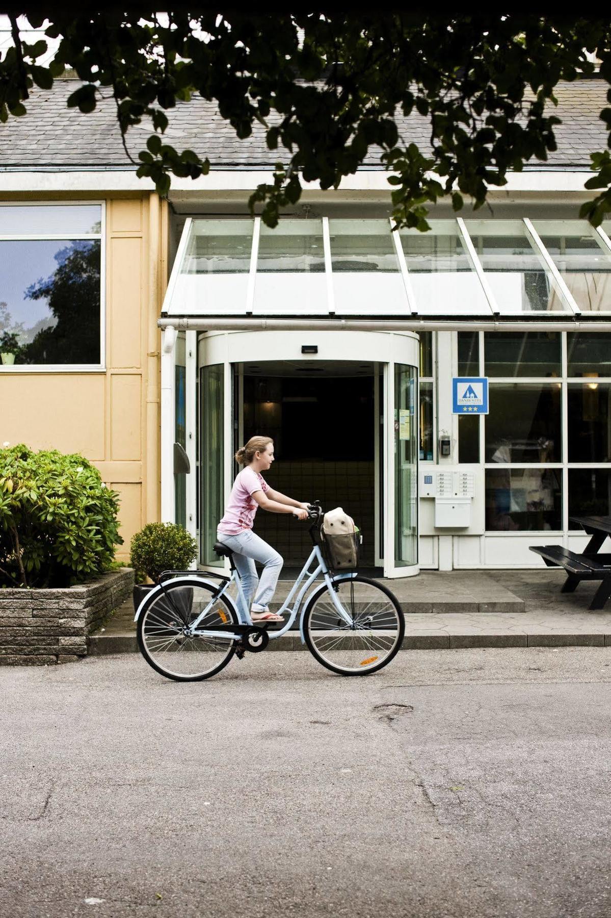 Danhostel Copenhagen Bellahoj Экстерьер фото